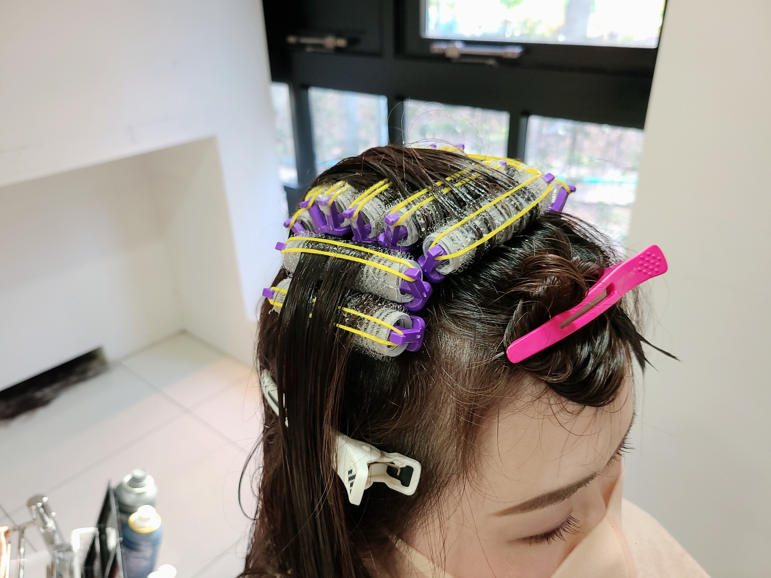 表参道の美容師が韓国 式 根元ボリュームアップパーマ でオルチャンヘアを真似して作ってみた Sui スイ 東京 表参道の さらツヤ髪 になれる 美容院